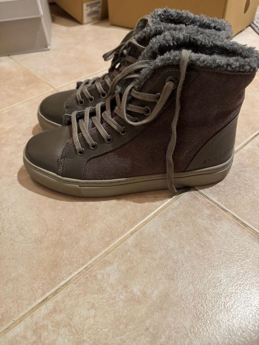 Зимни кожени обувки