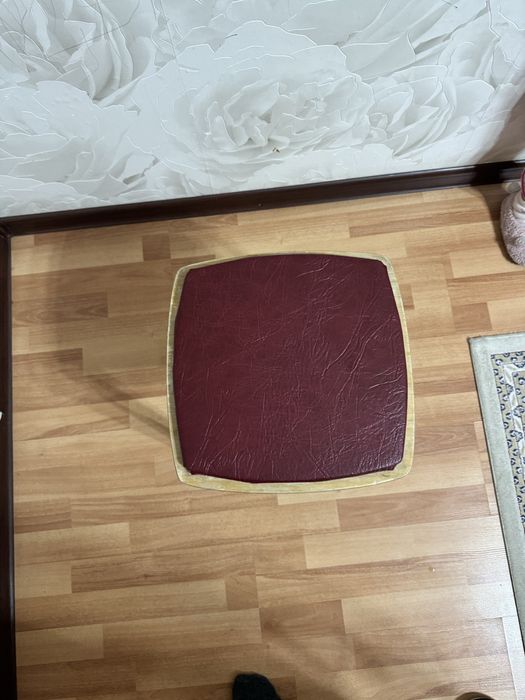 Продам табуретки