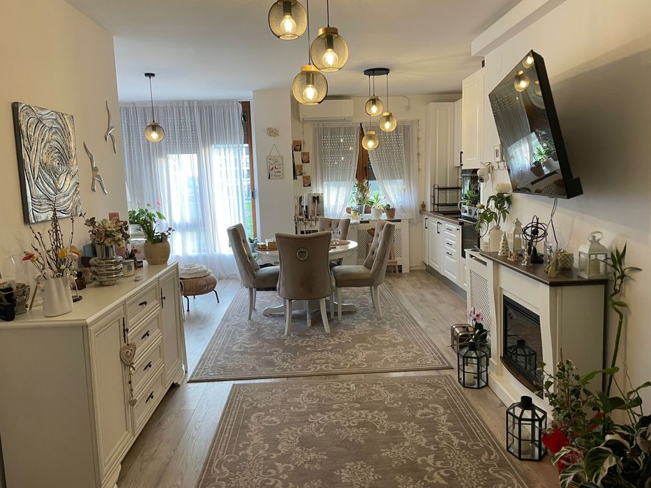 Propietar, vând apartament 3 camere zona Torontal, Vox