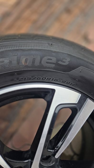 Комплект резины с дисками