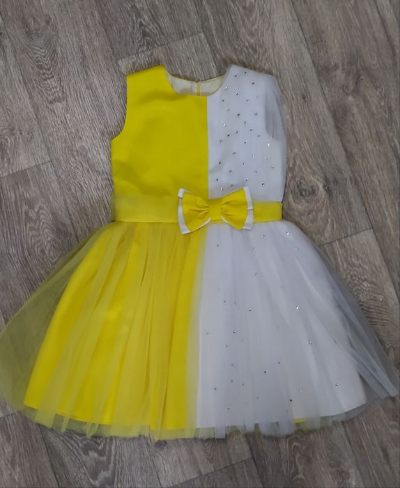 Платье для девочек. 6-7 лет.