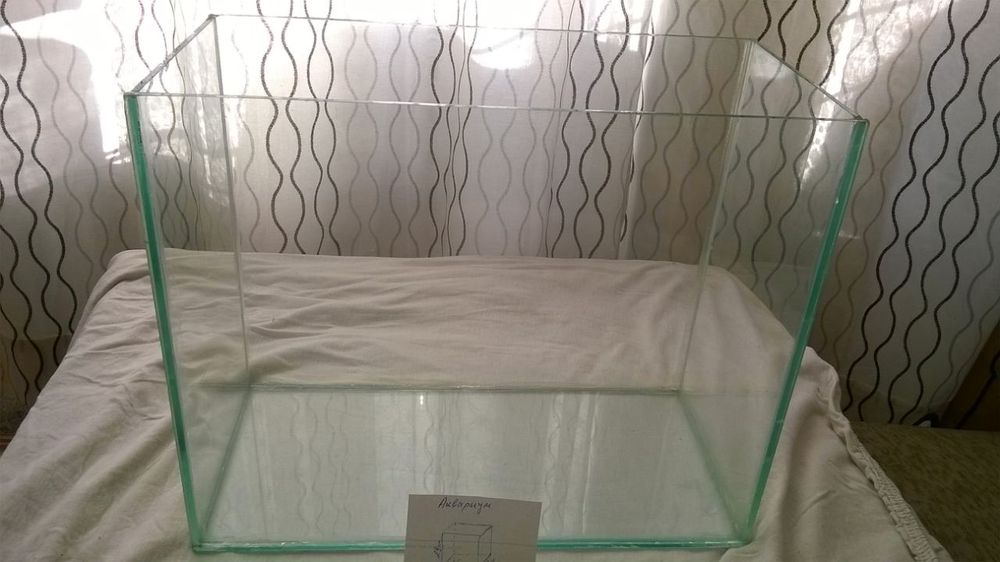Стъклен аквариум.