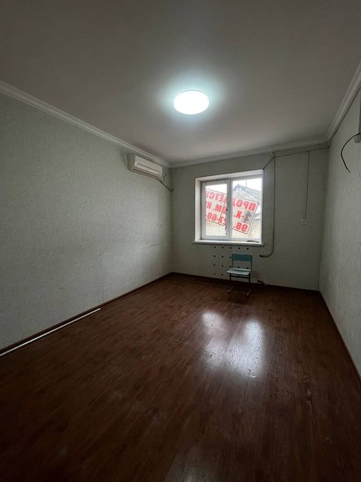 Продам 2-х комнатную. Спутник -1 . Картинка. 45 кв хороший ремонт