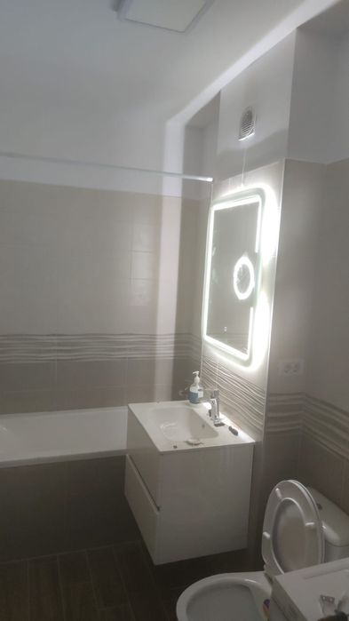 Închiriez garsonieră