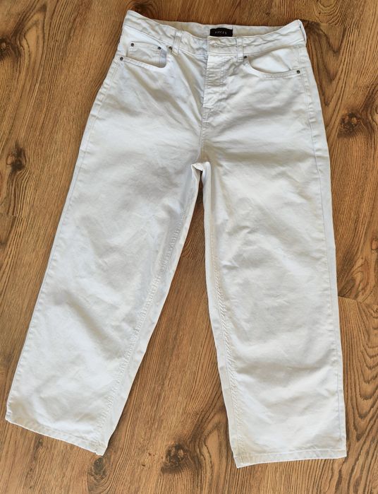 Свеж лот в бяло и синьо!