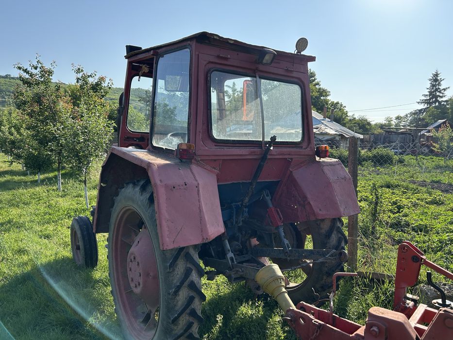 Vând tractor UTB 445