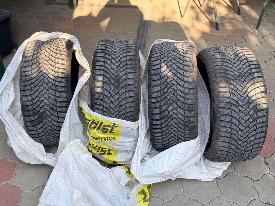 Anvelope iarna Falken M+S 255 35 20