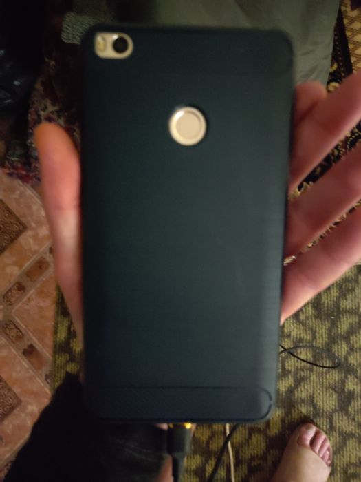 Телефон Mi max 2. 64гб