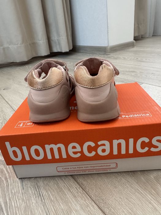 Сандали Biomecanics