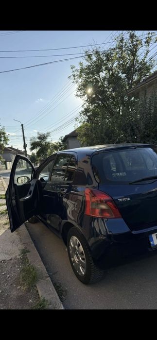 Тойота Ярис 2006 обслужвана в сервиз на Тойота Русе