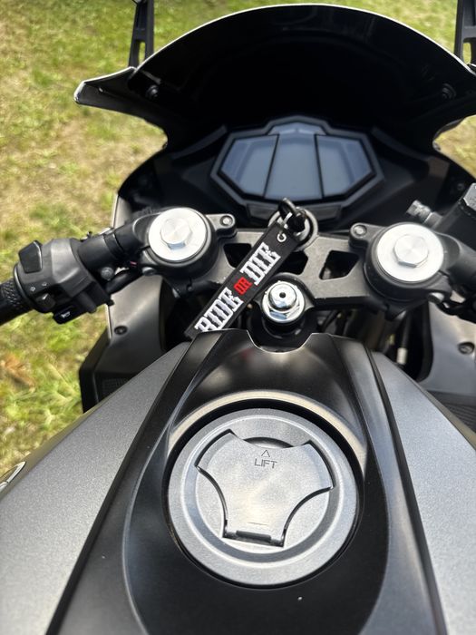 Yamaha yzf r125 2015