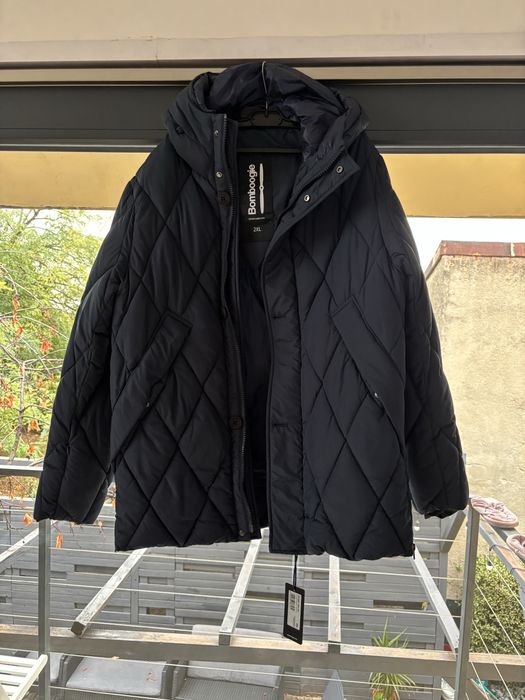 Bomboogie geaca de iarna, cu gluga si multiple buzunare, noua cu etich