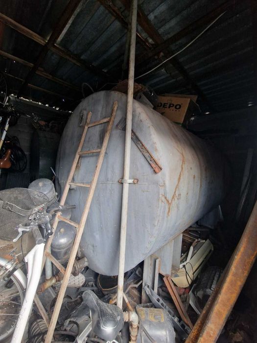 Работеща бензиностанция 17 тона