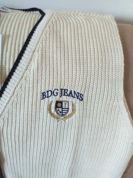 Vesta dama noua cu eticheta, L-G, crem, acrilic