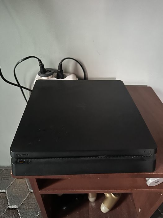 Playstation 4 slim 500 GB