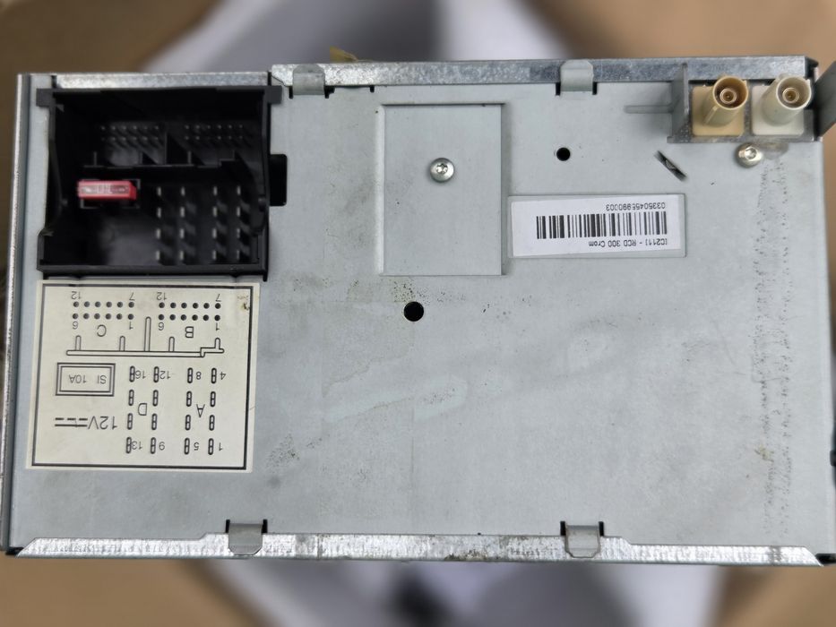 RCD 300  Compatibil cu passat b6 golf5,6 jetta