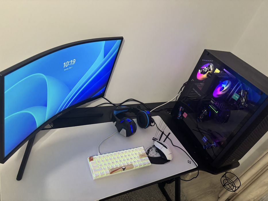 Vand PC Gaming RTX 5060 / 32GB RAM / 1TB SSD – Rulează orice joc modern