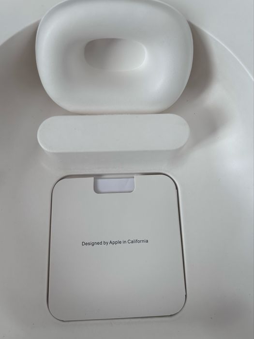 Airpods Max.