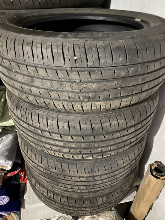 Продам комплект летних шин