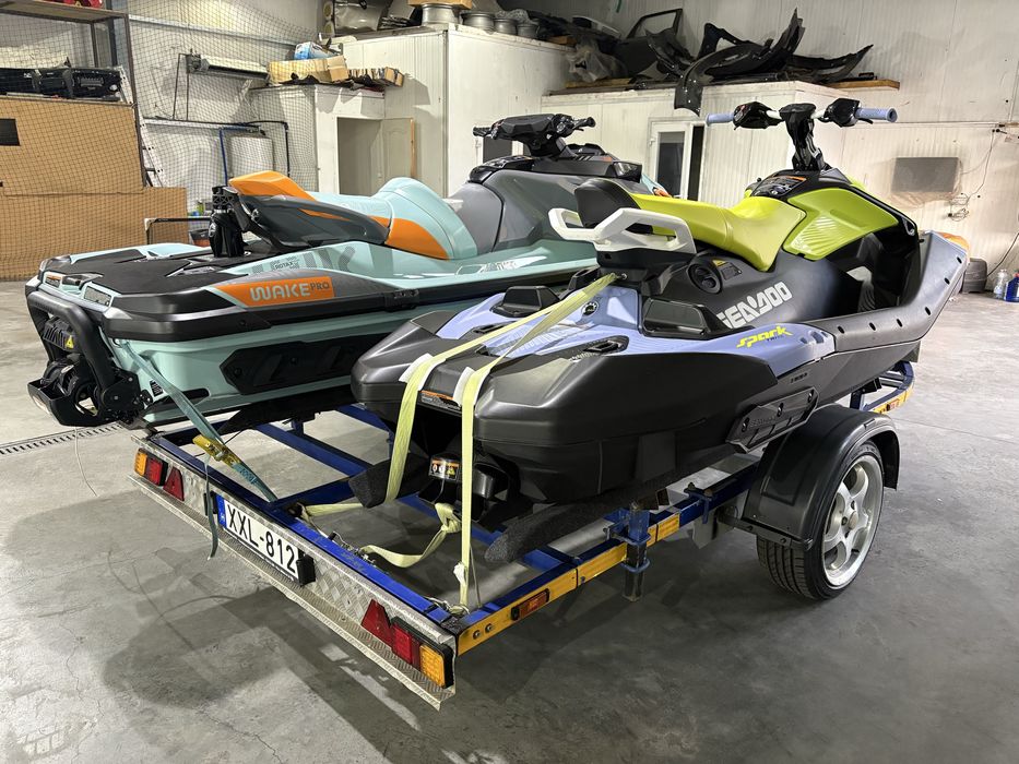 Vand skijeturi wake 230 si spark trixx 3