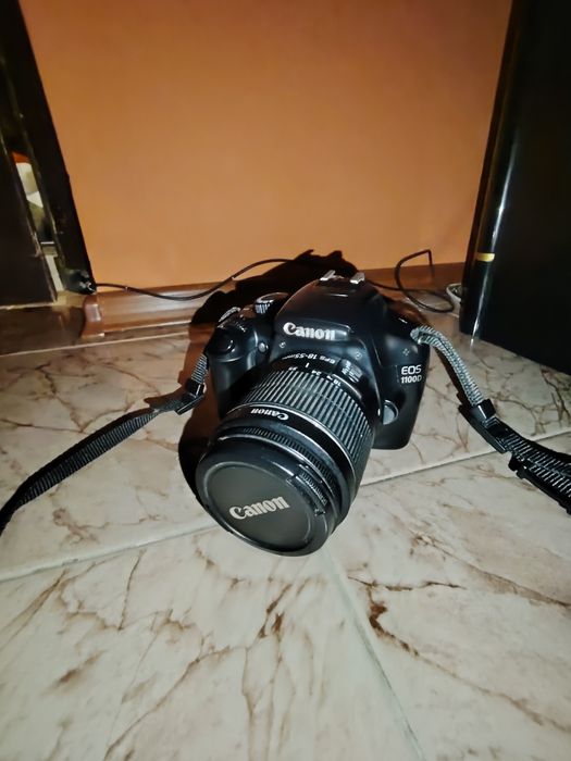 Фотоапарат Canon