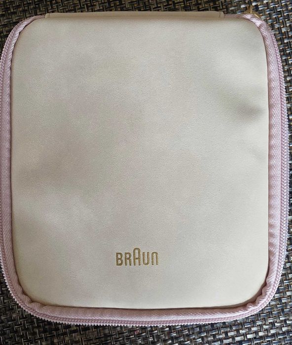 Продавам Braun Silk-épil 9 Flex – висок клас епилатор с гъвкава глава и богат комплект приставки