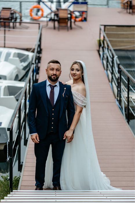 Vand rochie de mireasa