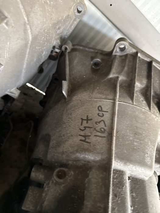 Cutie bmw 320d 163 cai manuala 204d4 e90