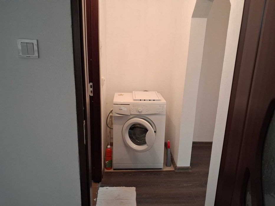 Vanzare apartament 3 camere, decomandat, parter, 65mp