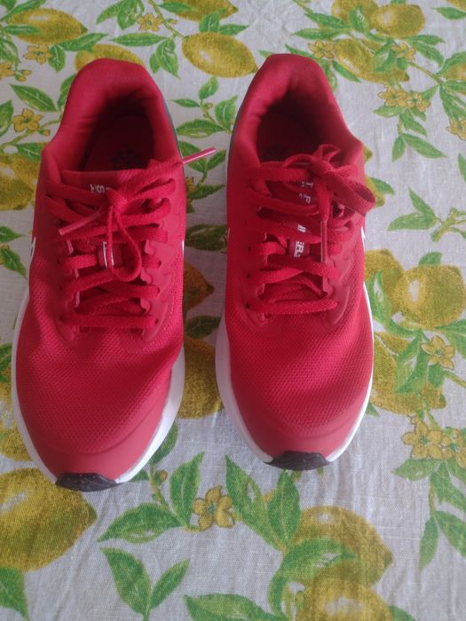 Маратонки Nike унисекс