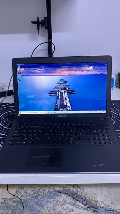 Ноутбук Acer. Hdhdh