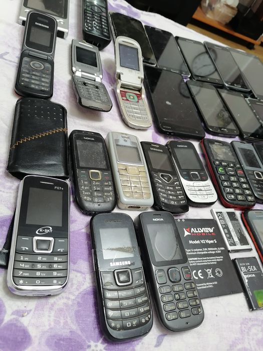 Telefoane bune si defecte