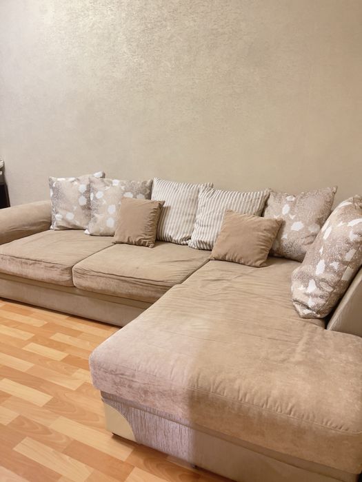 Продам угловой диван раскладнойб/у