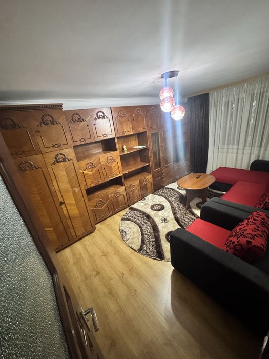 Inchiriez apartament 2 camere