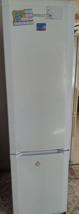 Отдам даром холодильник