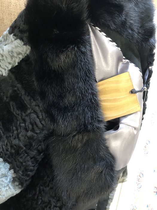 Шуба каракулевая