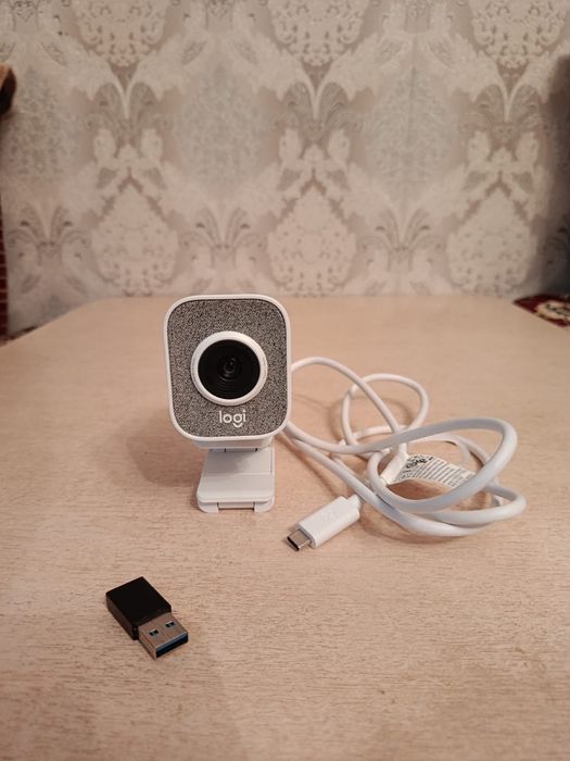 Logitech Streamcam Вебка СРОЧНО ПРОДАЮ