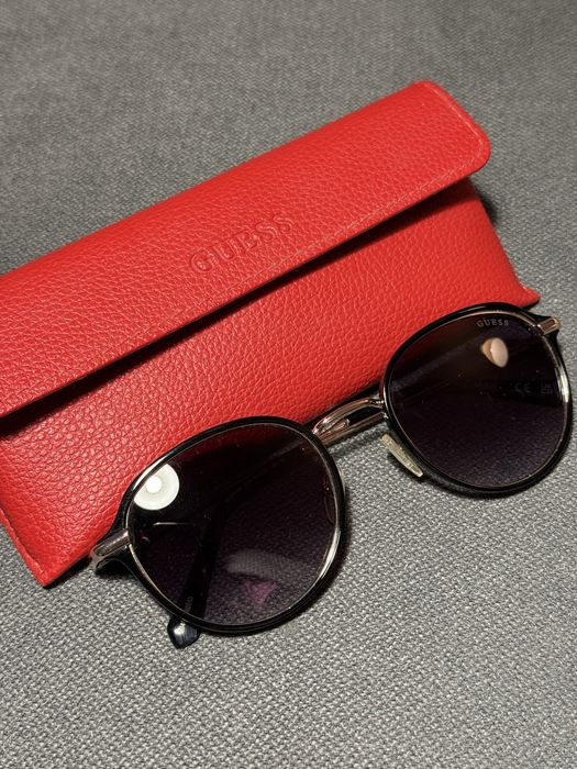 Слънчеви очила Guess