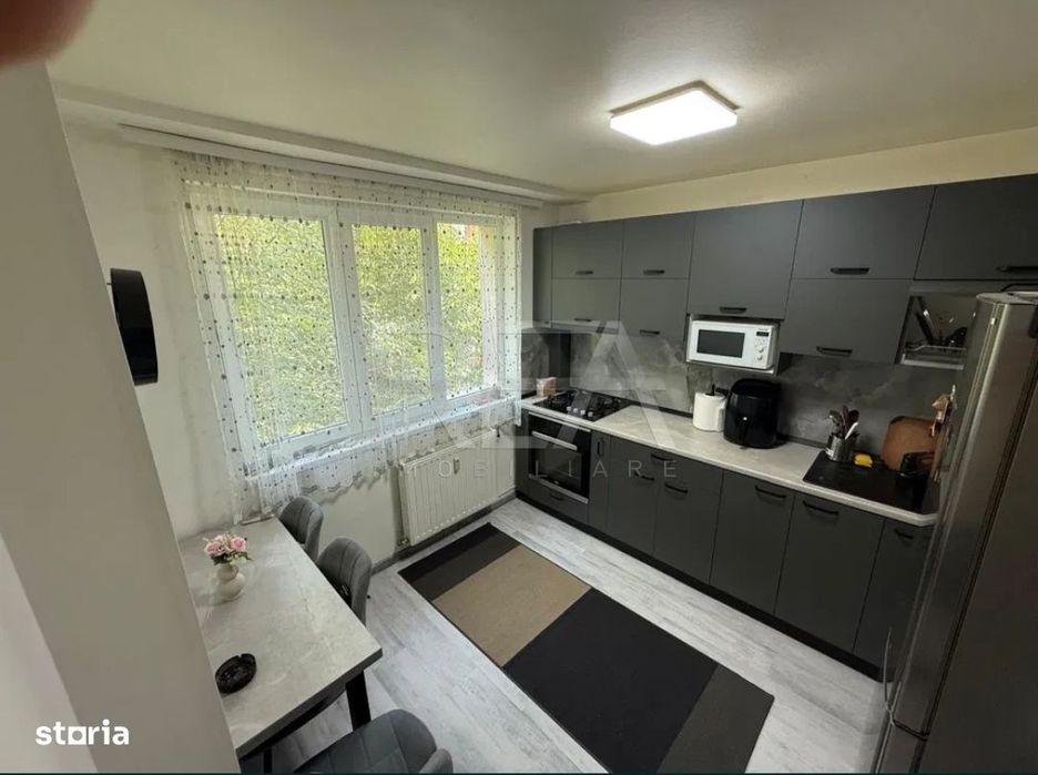 2 camere decomandat | 50 mp | Parcare + Boxa | Bloc anvelopat