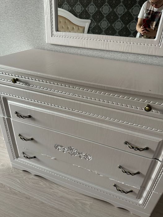 Продам спальную мебель