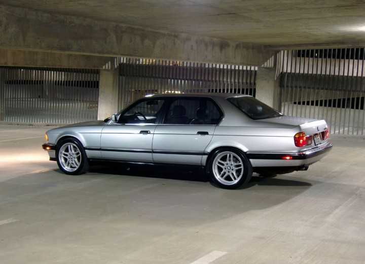 На части БМВ Е32, Е38