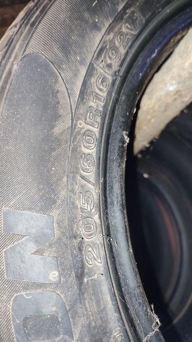 Продам комплект шин