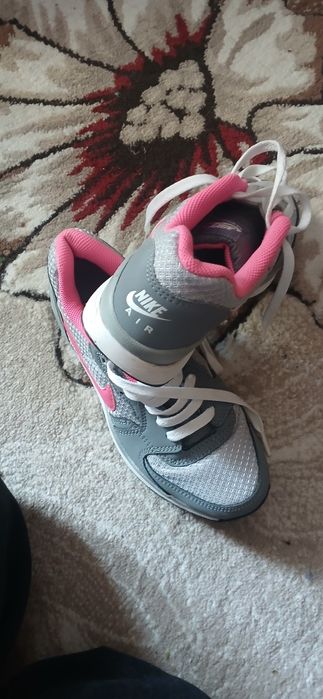 Adidasi dama merg marimea 36