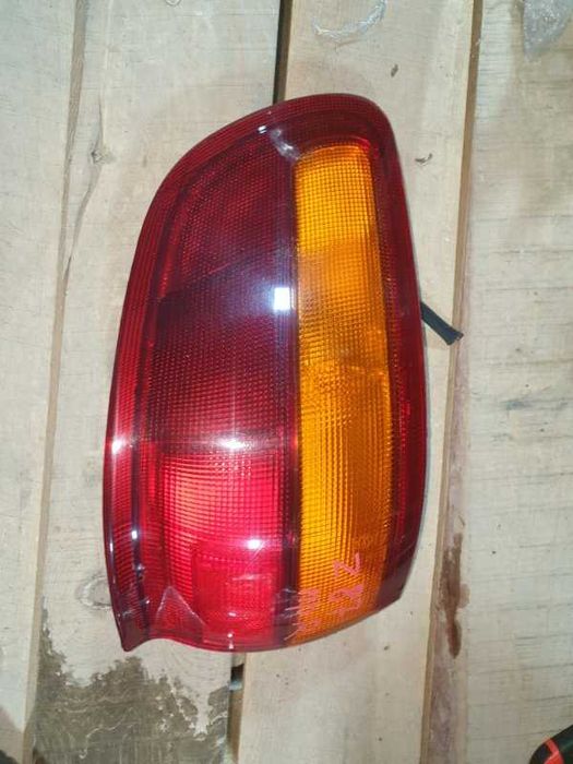 Фонарь заднего хода Toyota Estima 1998