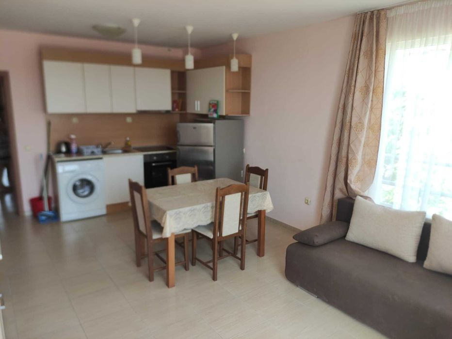 Продава се Тристаен апартамент в Бяла - 101 кв.м за 941 €/кв.м - Снимка #3