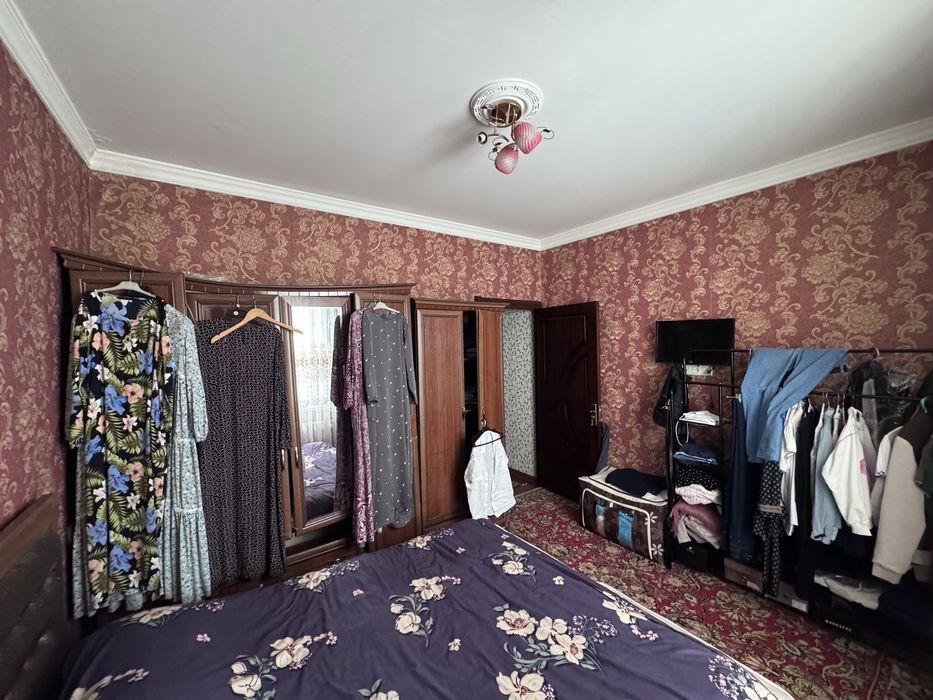 Махалля Жарарык среднее состояние 3/1/9 84 кв.м.