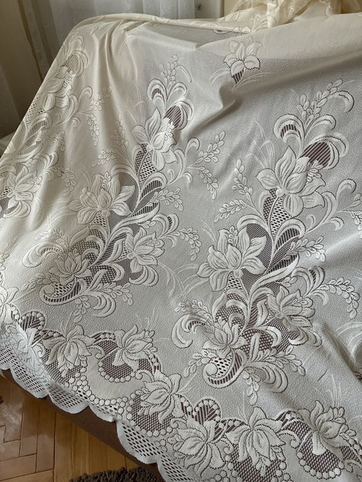 30 RON perdea 3 m X 2 m cu model floral