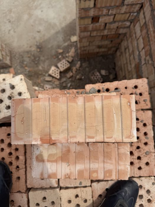 Кирпич 250х120х88.