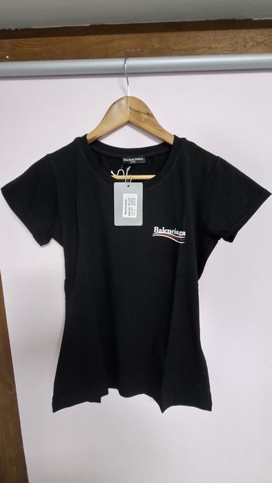 Tricouri pentru  damă diferite marimi si culori