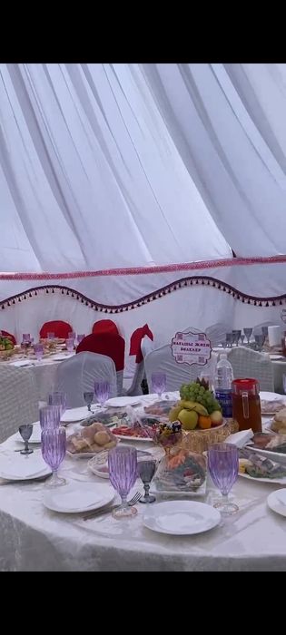 Сдам юрту со стульями,с газоном